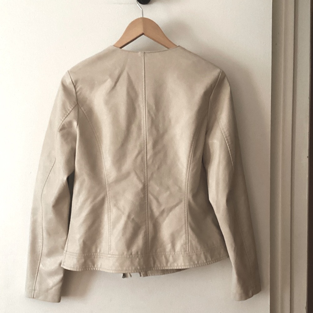 Cleo Cropped Vegan Leather Moto Jacket Neutral Beige Size XS - Picture 3 of 8